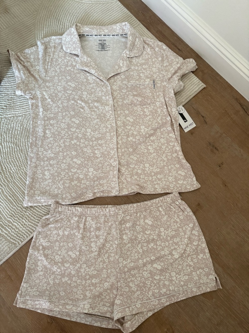 Nine West Women's Short Sleeve Floral Pajama Set - New - Size XL